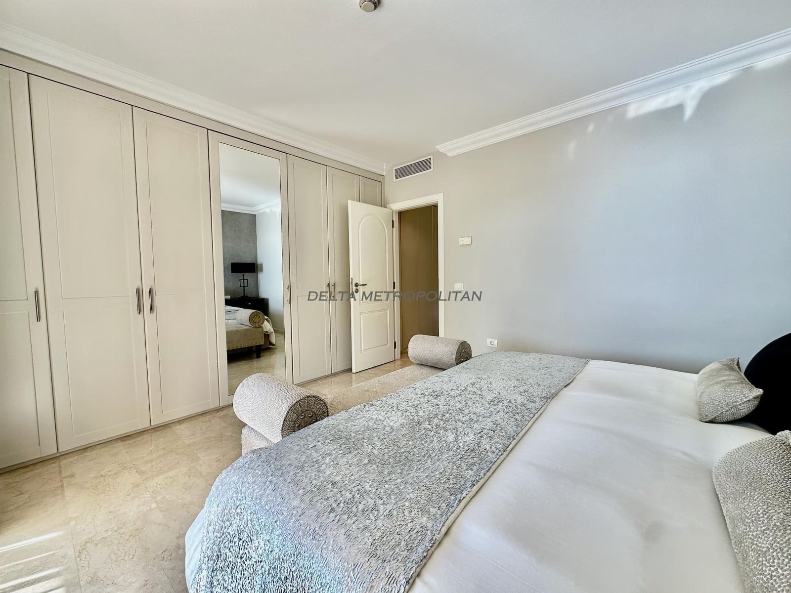 2 sypialnia Apartament na sprzedaż w Golf del Sur z basenem garażem - 749 000 € (Ref: 8640423)