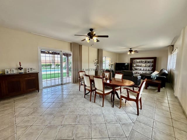 4 chambre Villa/Maison à vendre à Golf del Sur, San Miguel de Abona avec piscine garage - 1 600 000 € (Ref: 8830415)