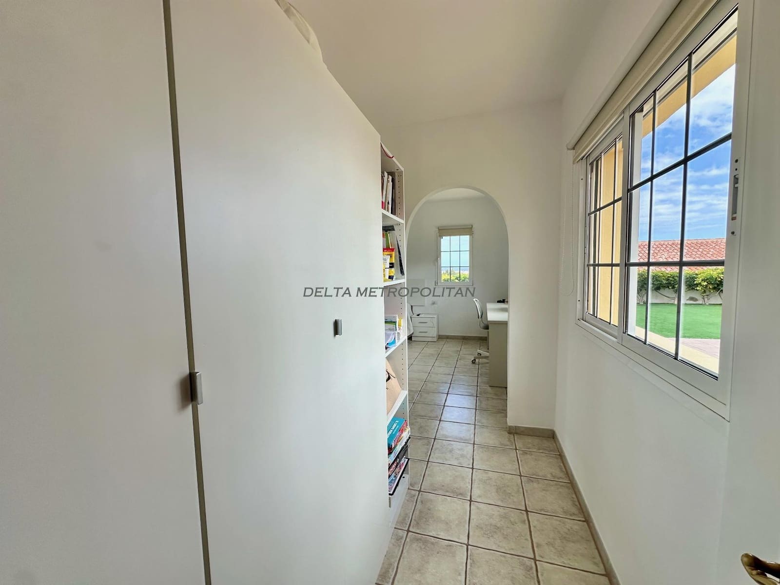 4 soveværelse Villa til salg i Golf del Sur med swimmingpool garage - € 1.600.000 (Ref: 8830415)