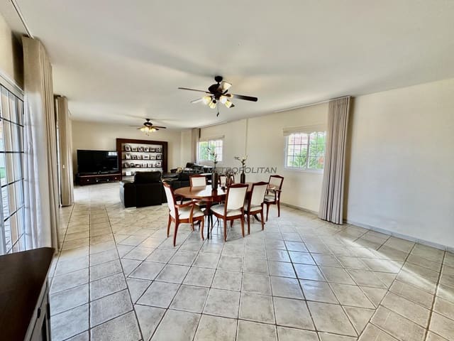 4 chambre Villa/Maison à vendre à Golf del Sur, San Miguel de Abona avec piscine garage - 1 600 000 € (Ref: 8830415)