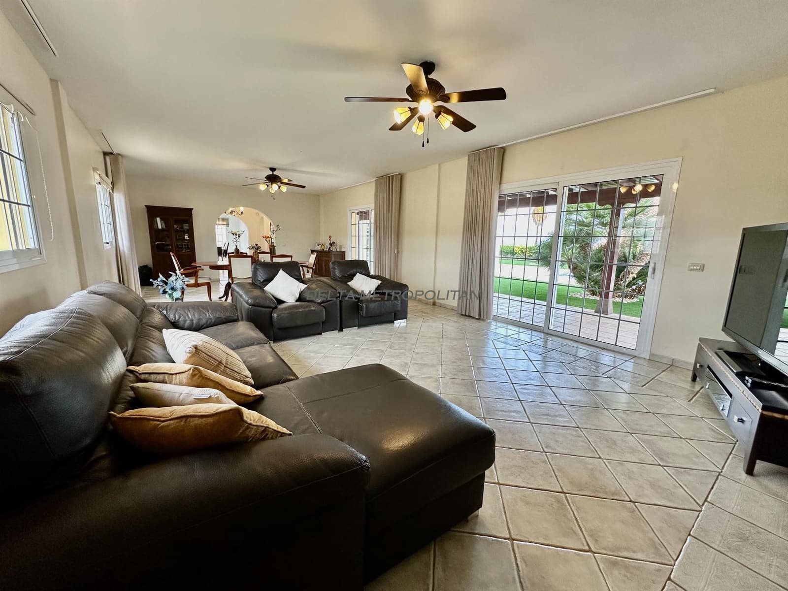 4 soveværelse Villa til salg i Golf del Sur med swimmingpool garage - € 1.600.000 (Ref: 8830415)