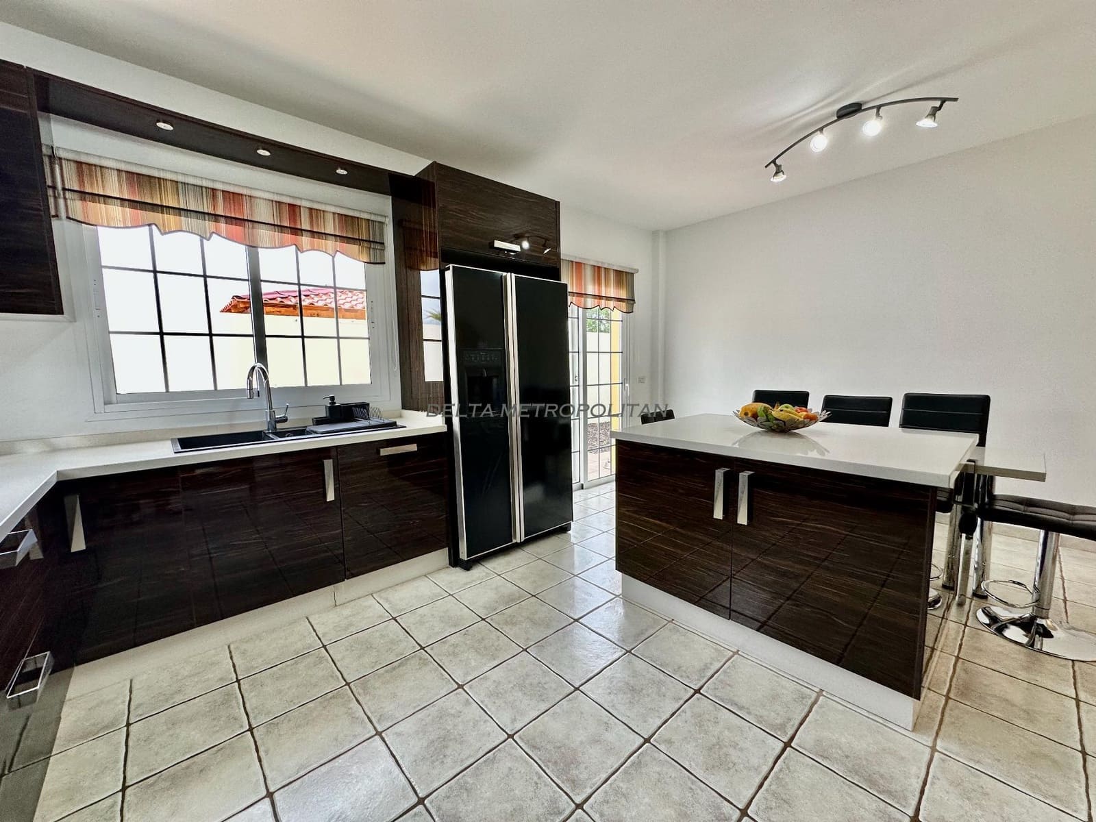 4 soveværelse Villa til salg i Golf del Sur med swimmingpool garage - € 1.600.000 (Ref: 8830415)