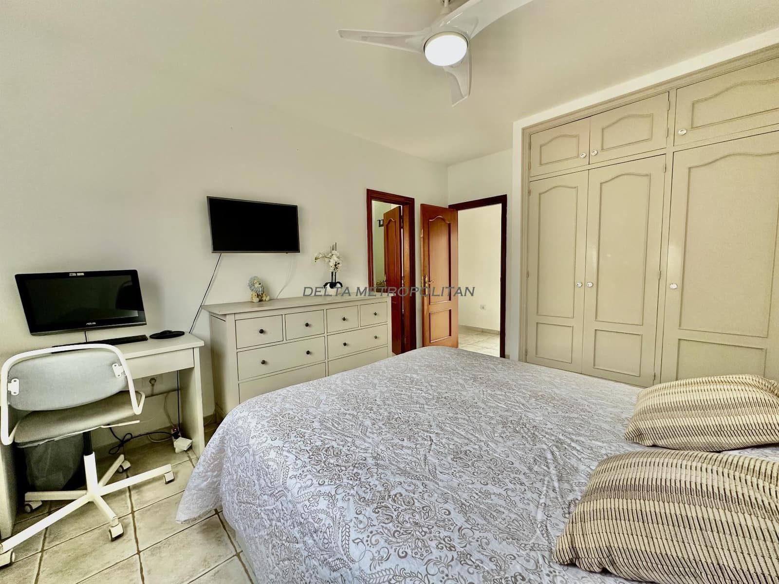 4 soveværelse Villa til salg i Golf del Sur med swimmingpool garage - € 1.600.000 (Ref: 8830415)