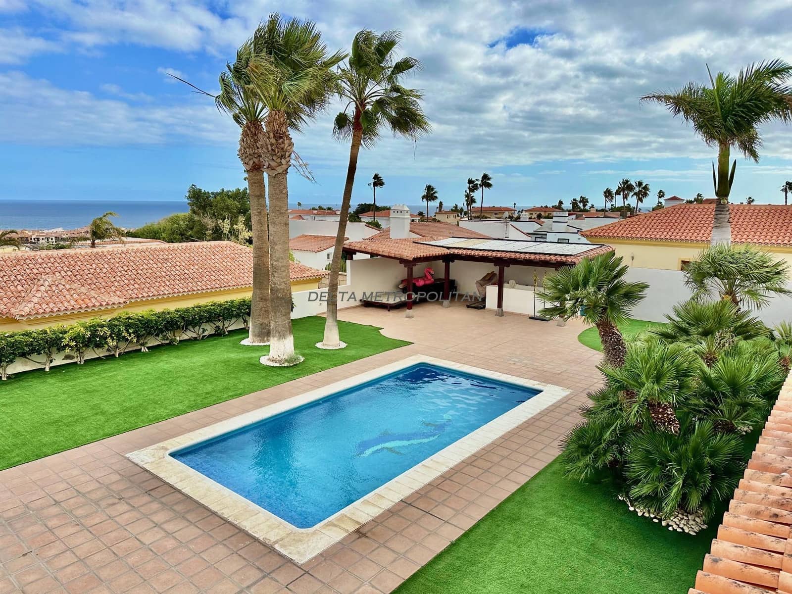 4 soveværelse Villa til salg i Golf del Sur med swimmingpool garage - € 1.600.000 (Ref: 8830415)