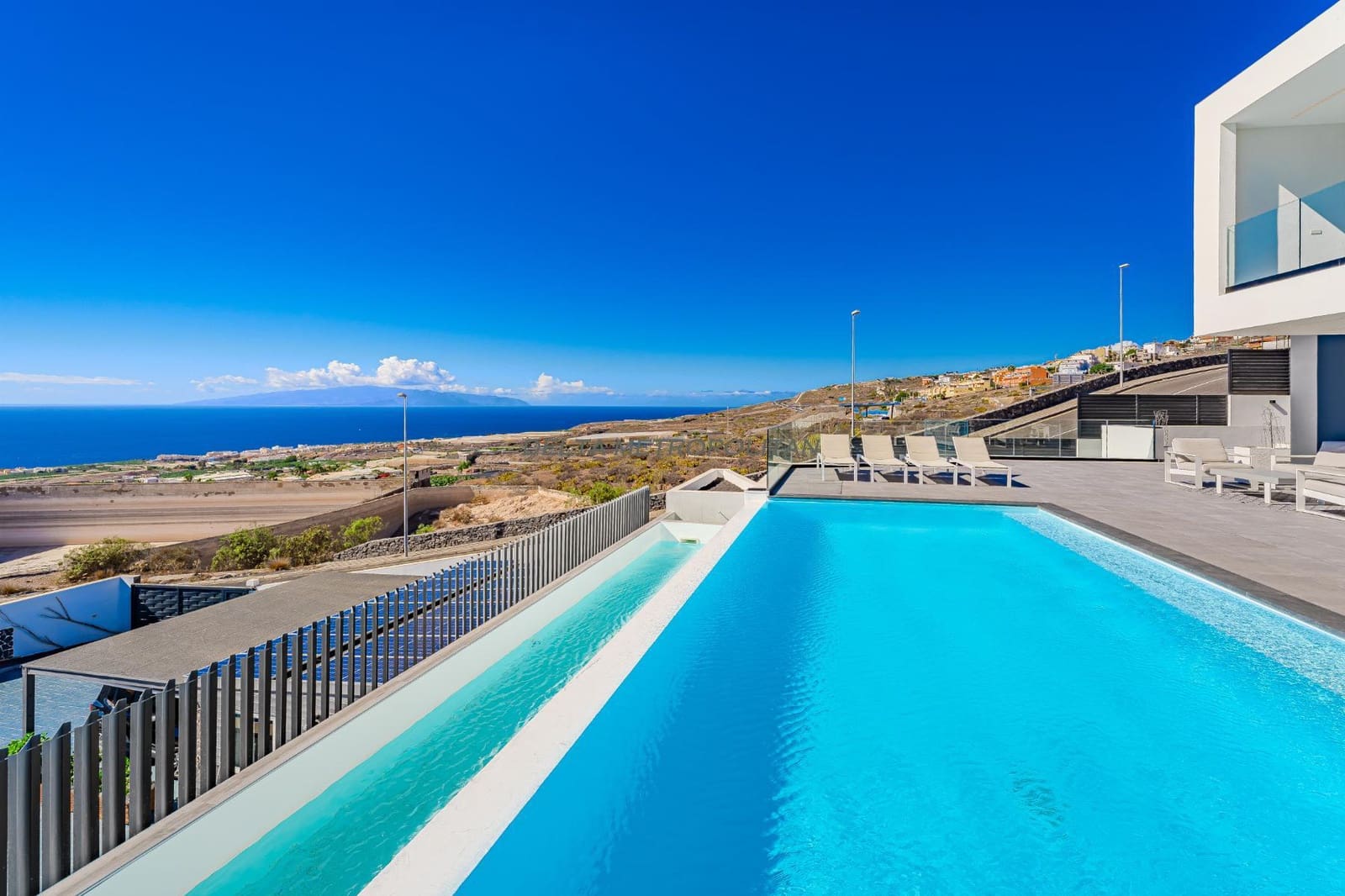 5 soveværelse Villa til salg i Armenime med swimmingpool garage - € 3.299.000 (Ref: 9126298)