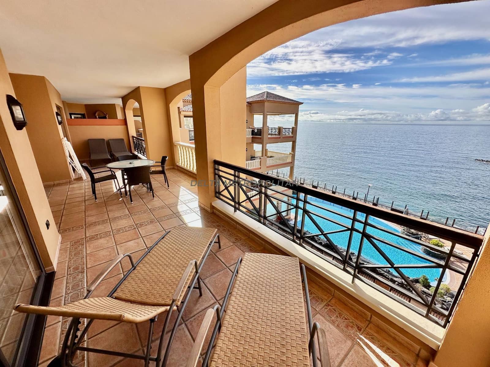 2 sovrum Lägenhet till salu i Golf del Sur med pool garage - 595 000 € (Ref: 9136363)