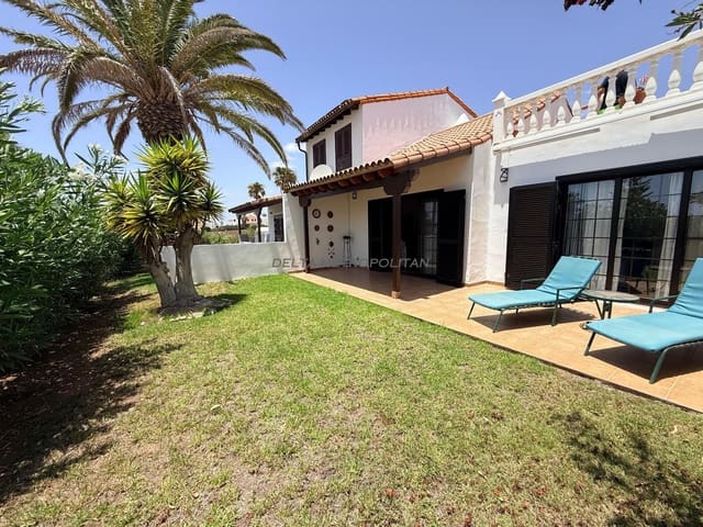 2 bedroom Bungalow for sale in Golf del Sur, San Miguel de Abona with pool - € 365,000 (Ref: 9181973)