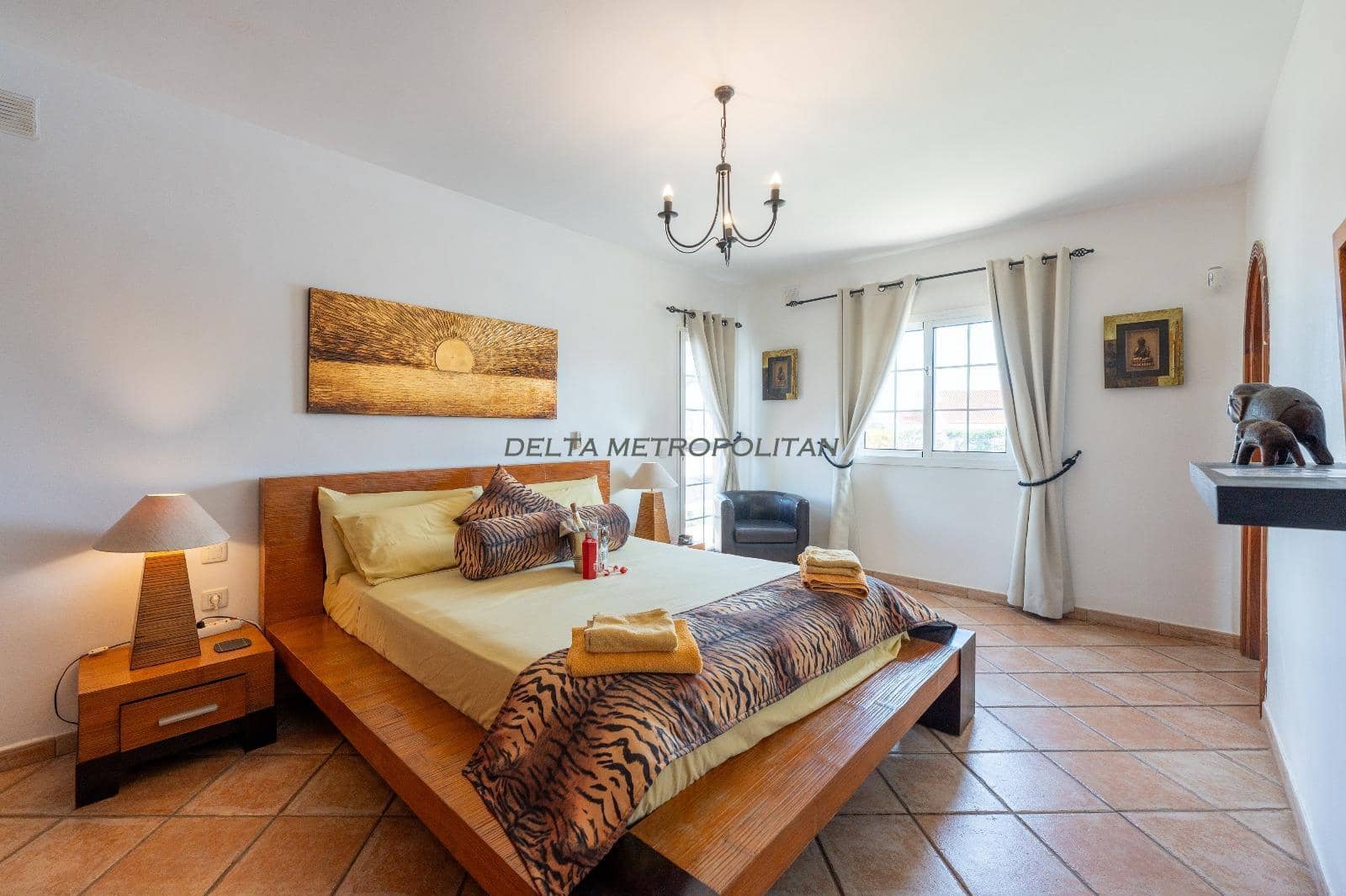 7 soverom Villa til salgs i Golf del Sur med svømmebasseng garasje - € 1 800 000 (Ref: 9195049)