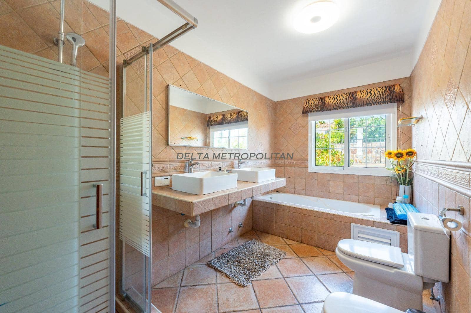 7 soverom Villa til salgs i Golf del Sur med svømmebasseng garasje - € 1 800 000 (Ref: 9195049)