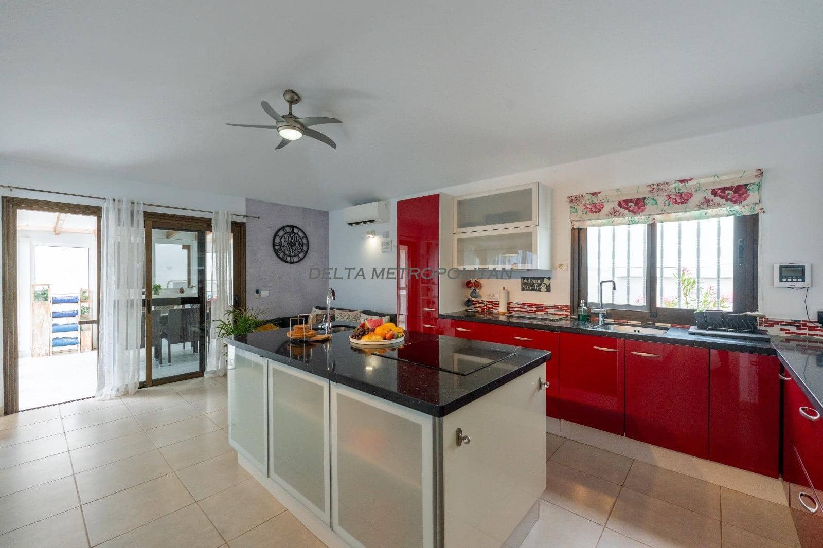 4 sypialnia Willa na sprzedaż w Amarilla Golf z basenem garażem - 1 100 000 € (Ref: 9197327)