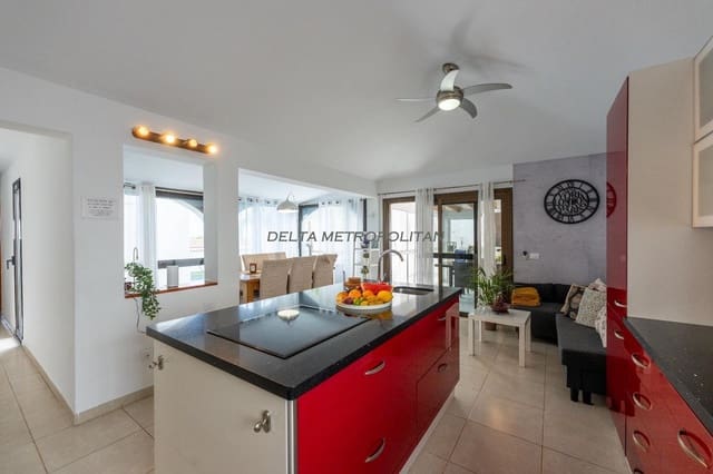 4 soveværelse Villa til salg i Amarilla Golf, San Miguel de Abona med swimmingpool garage - € 1.100.000 (Ref: 9197327)