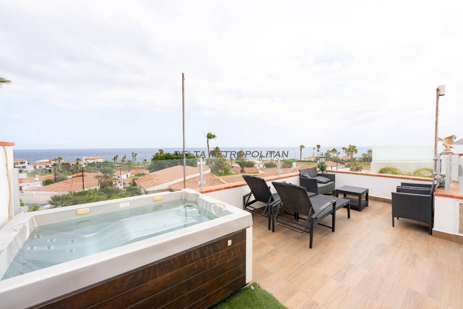 4 sypialnia Willa na sprzedaż w Amarilla Golf z basenem garażem - 1 100 000 € (Ref: 9197327)