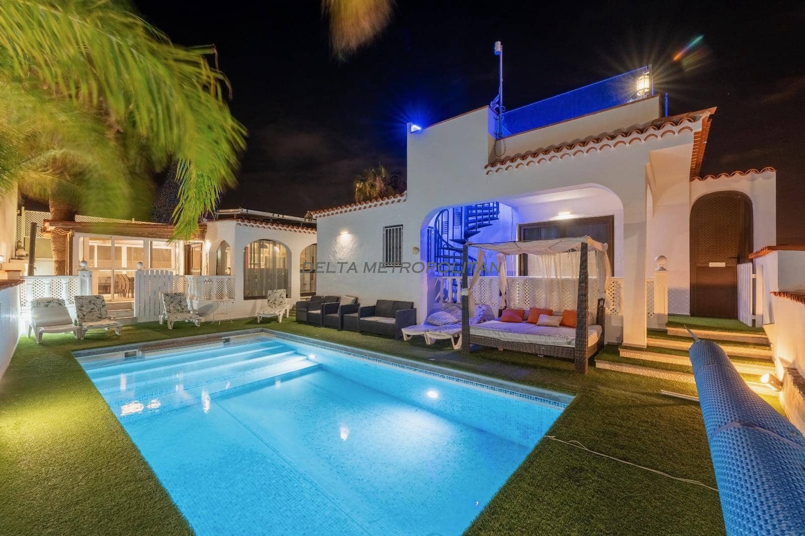 4 sypialnia Willa na sprzedaż w Amarilla Golf z basenem garażem - 1 100 000 € (Ref: 9197327)