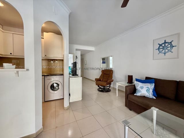 1 makuuhuone Huoneisto vuokrattavana paikassa San Miguel de Abona mukana uima-altaan - 1 200 € (Ref: 9202354)