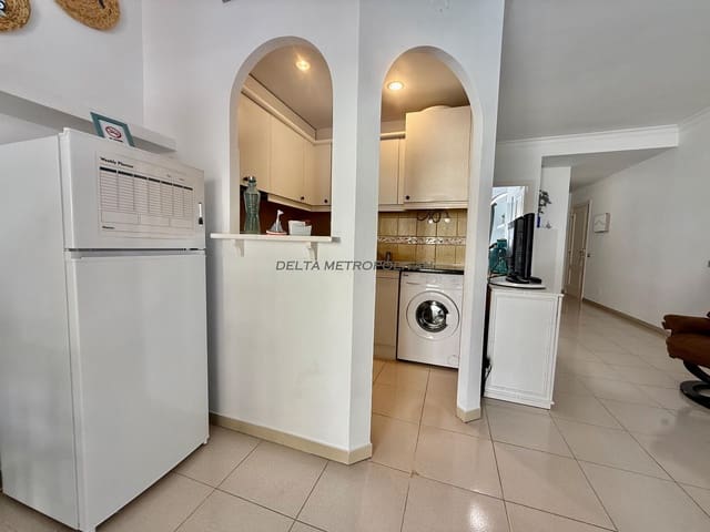 1 makuuhuone Huoneisto vuokrattavana paikassa San Miguel de Abona mukana uima-altaan - 1 200 € (Ref: 9202354)