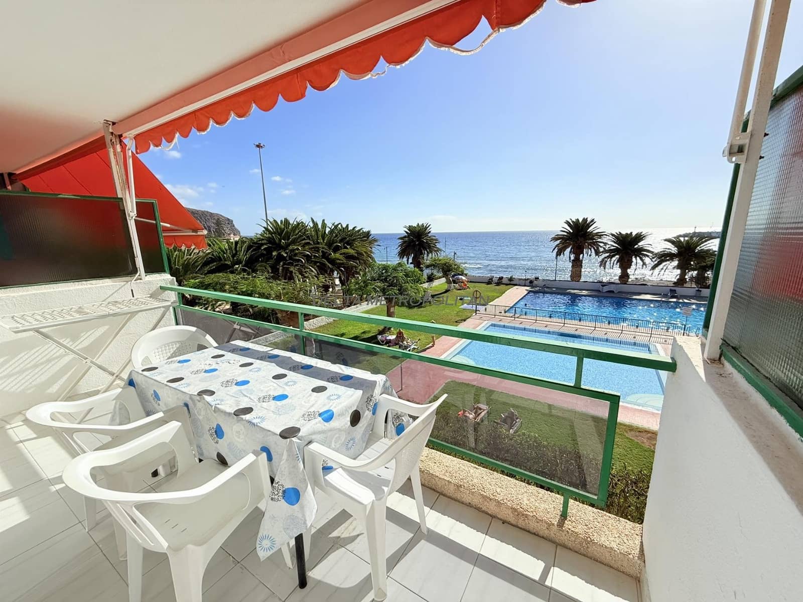 Apartamento de 1 habitación en Los Cristianos en venta con piscina - 360.000 € (Ref: 9298955)
