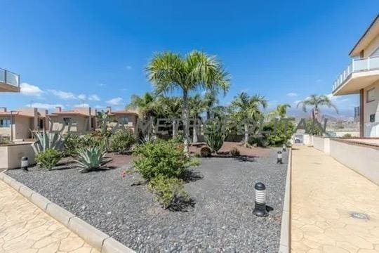 2 soveværelse Lejlighed til salg i Amarilla Golf med swimmingpool garage - € 346.100 (Ref: 9307230)