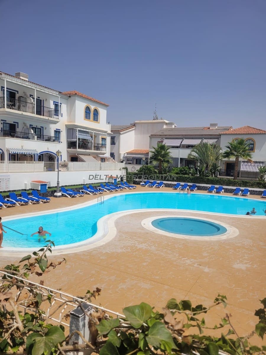 2 bedroom Apartment for sale in Llano del Camello with pool garage - € 278,900 (Ref: 9332727)