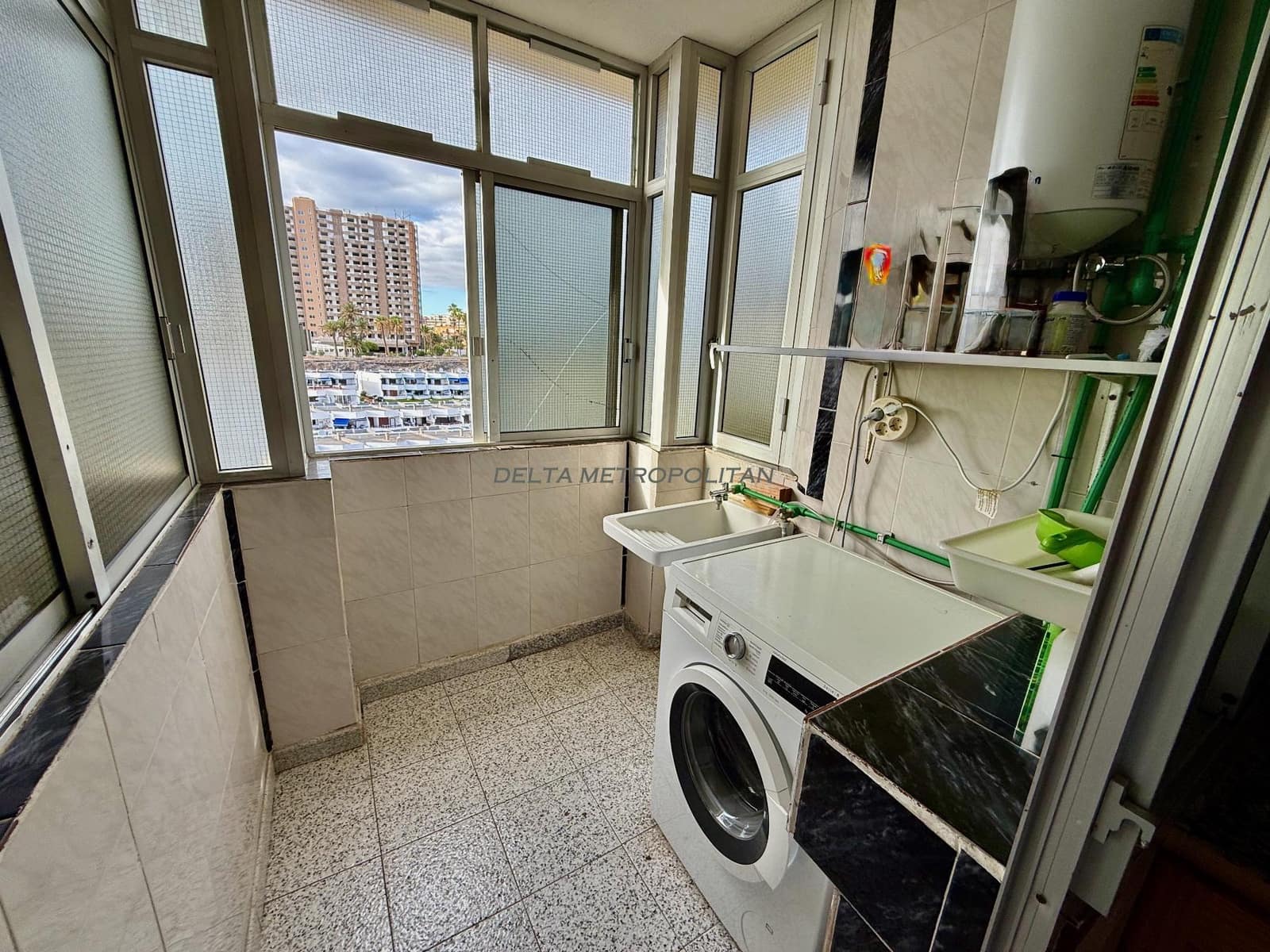 3 chambre Appartement à vendre à Los Cristianos avec piscine garage - 495 000 € (Ref: 9337109)