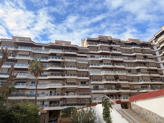 3 chambre Appartement à vendre à Los Cristianos, Arona avec piscine garage - 495 000 € (Ref: 9337109)