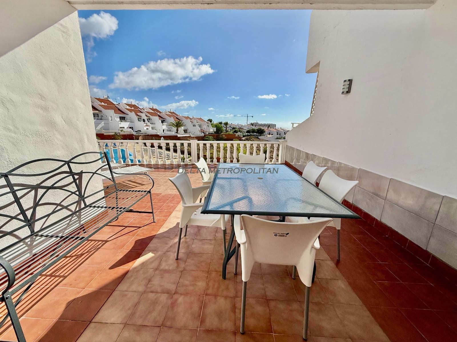 2 bedroom Apartment for sale in Golf del Sur with pool - € 289,000 (Ref: 9386691)