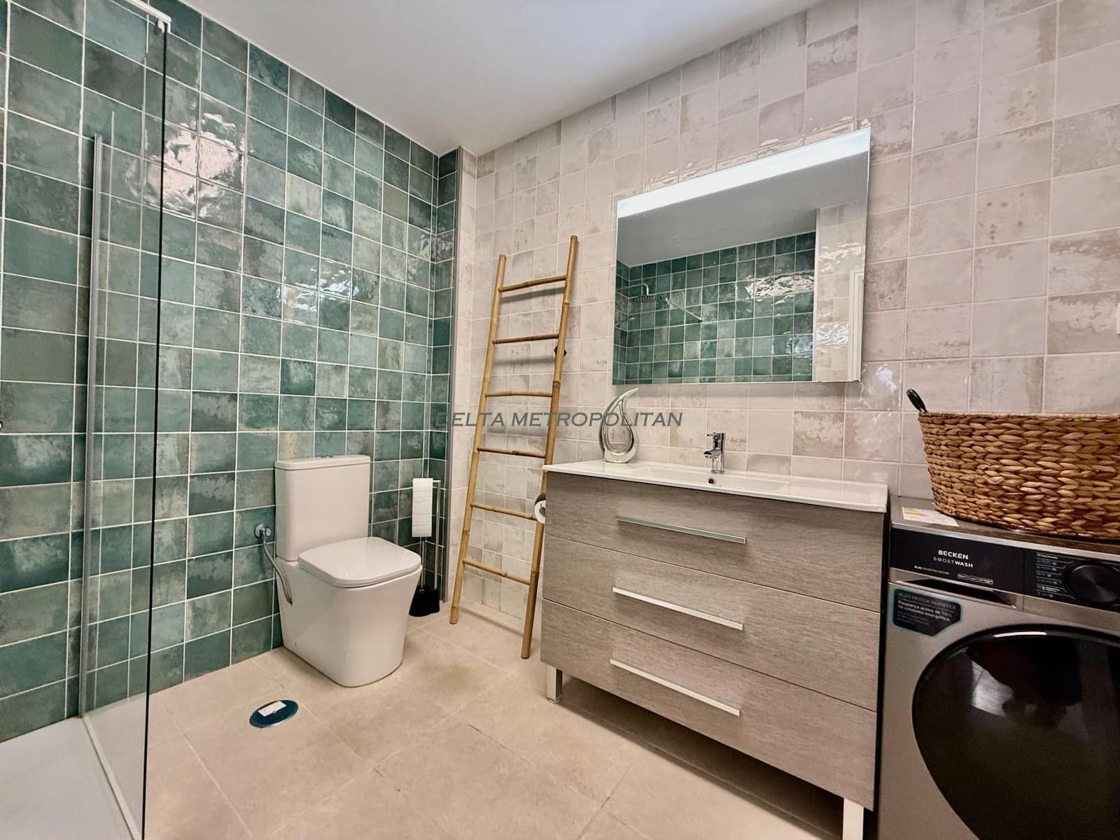 2 bedroom Apartment for sale in Golf del Sur with pool - € 289,000 (Ref: 9386691)