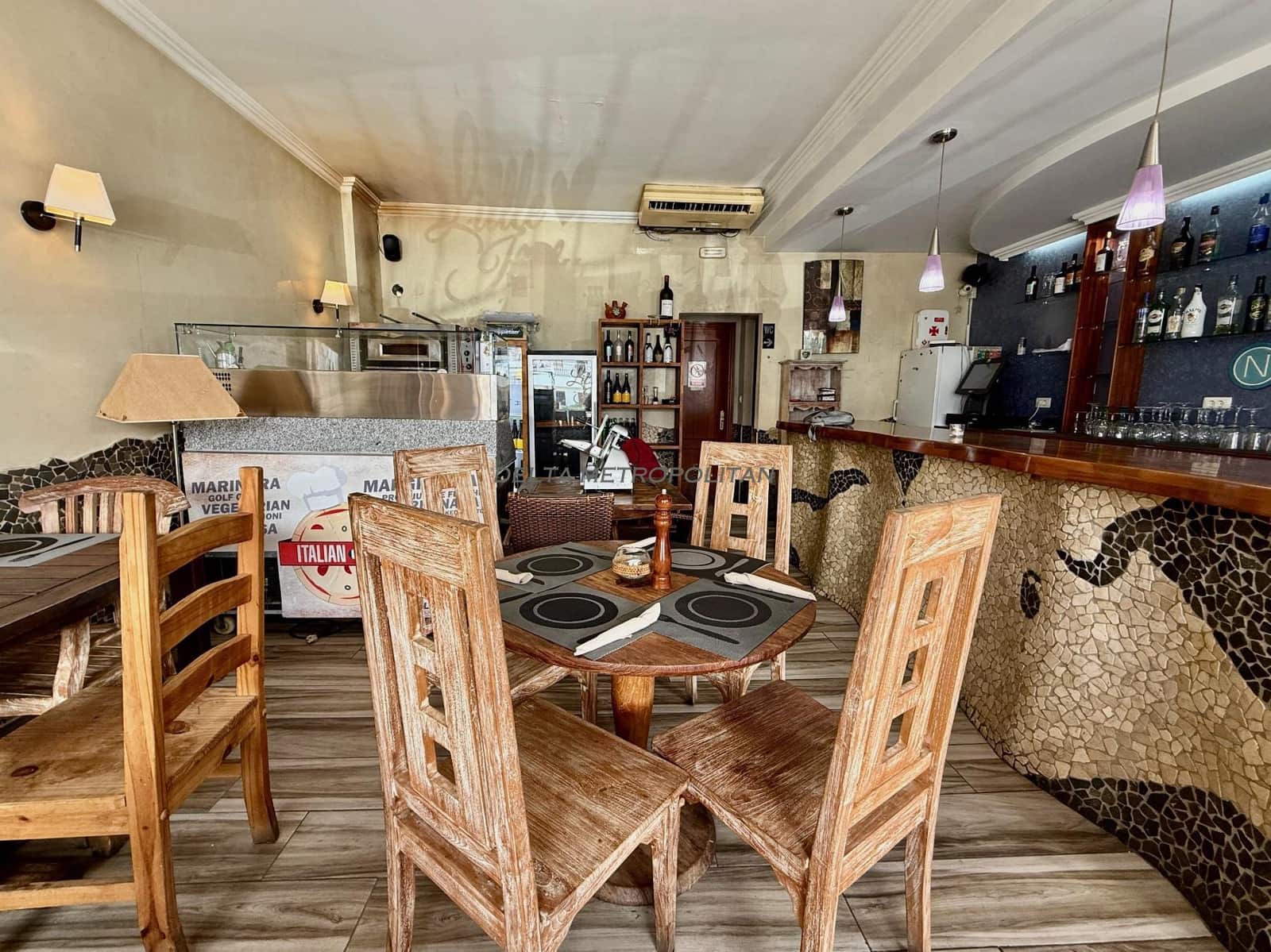 3 bedroom Commercial for sale in Golf del Sur - € 50,000 (Ref: 9412594)