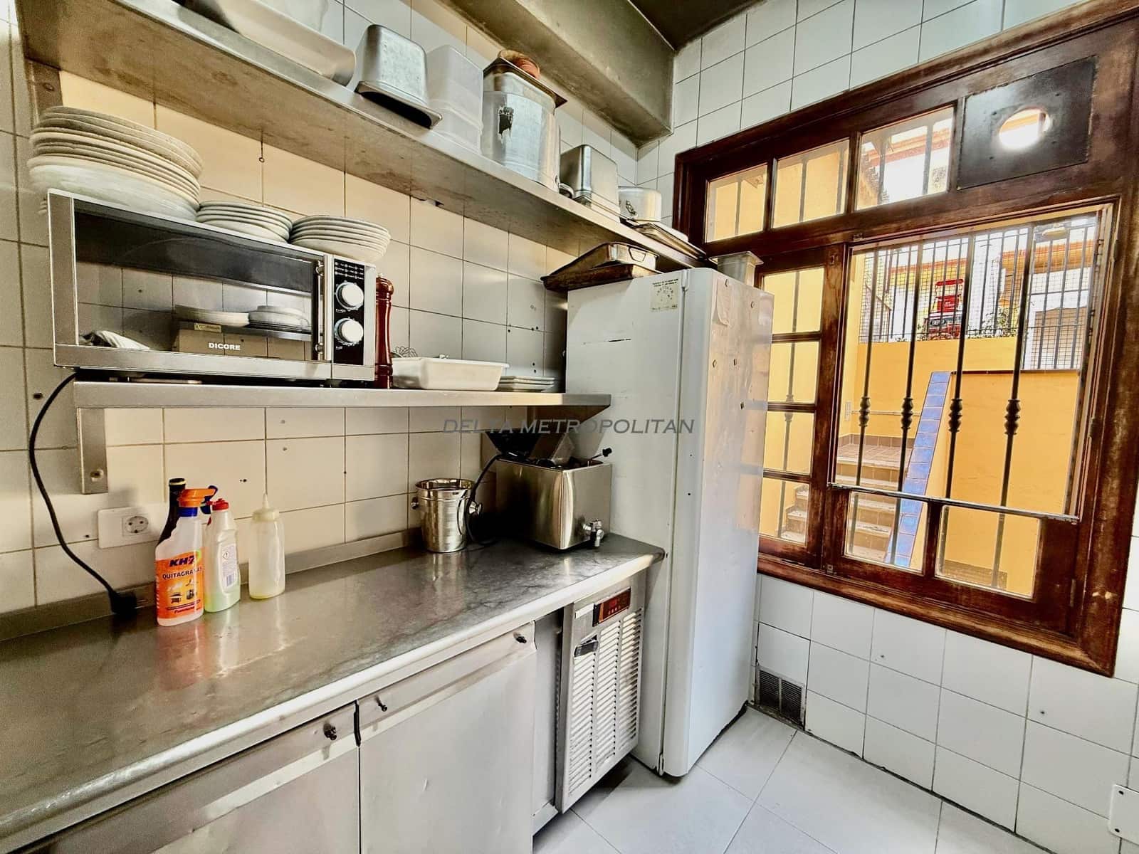 3 bedroom Commercial for sale in Golf del Sur - € 50,000 (Ref: 9412594)