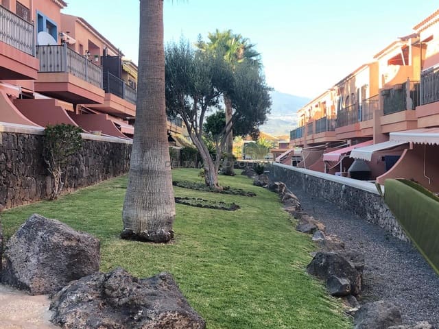 2 bedroom Apartment for rent in Costa del Silencio, Arona with pool garage - € 1,300 (Ref: 9418805)