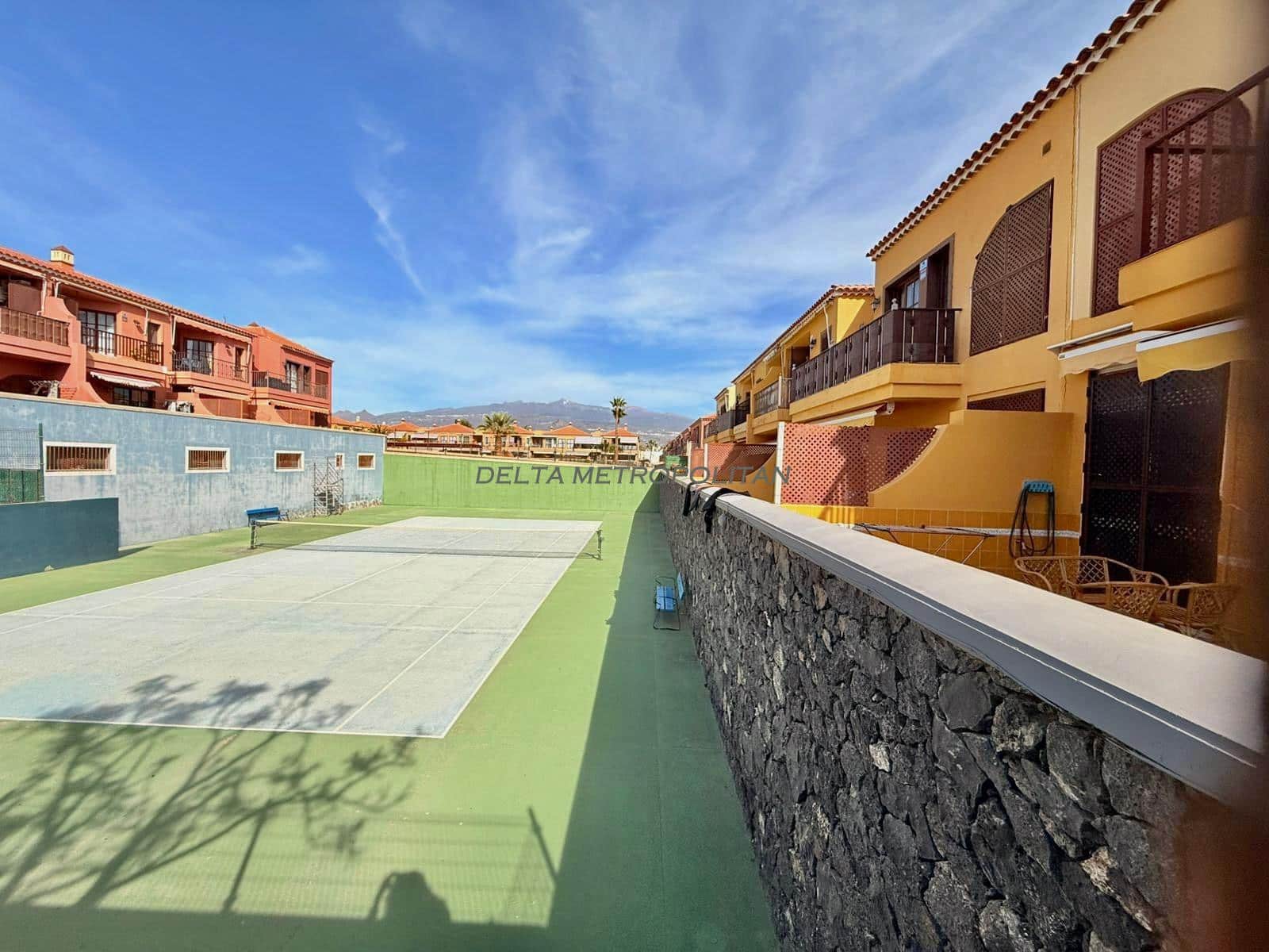 2 quarto Apartamento para arrendar em Costa del Silencio com piscina garagem - 1 300 € (Ref: 9418805)