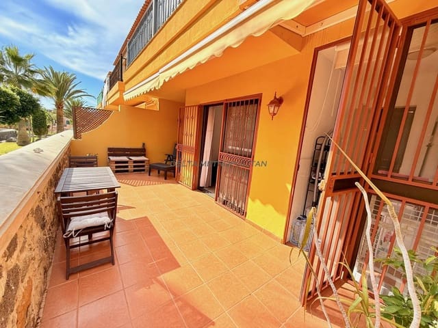 2 makuuhuone Huoneisto vuokrattavana paikassa Costa del Silencio, Arona mukana uima-altaan 
autotalli - 1 300 € (Ref: 9418805)