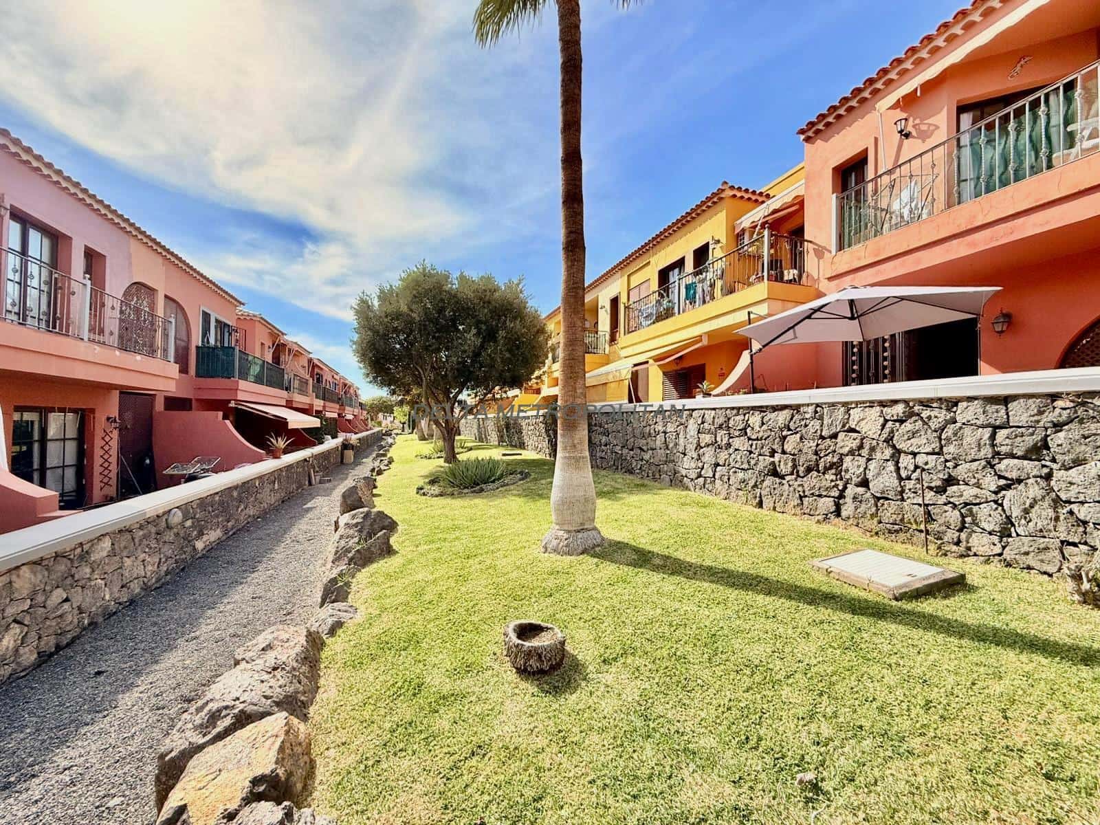 2 quarto Apartamento para arrendar em Costa del Silencio com piscina garagem - 1 300 € (Ref: 9418805)