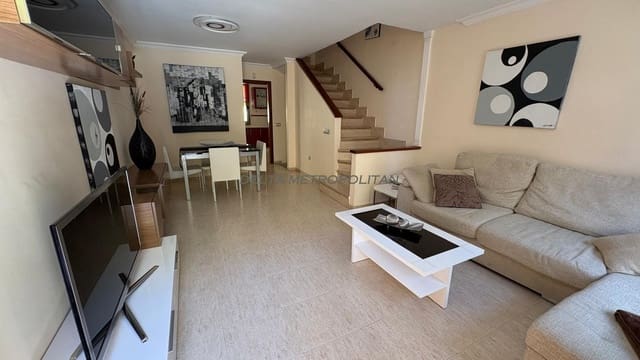 3 soveværelse Villa til salg i Llano del Camello, San Miguel de Abona med swimmingpool garage - € 357.000 (Ref: 9447416)