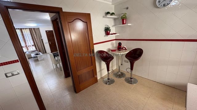 3 soveværelse Villa til salg i Llano del Camello, San Miguel de Abona med swimmingpool garage - € 357.000 (Ref: 9447416)