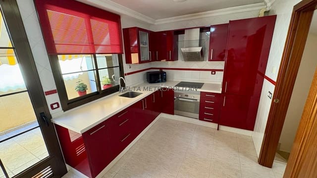 3 soveværelse Villa til salg i Llano del Camello, San Miguel de Abona med swimmingpool garage - € 357.000 (Ref: 9447416)