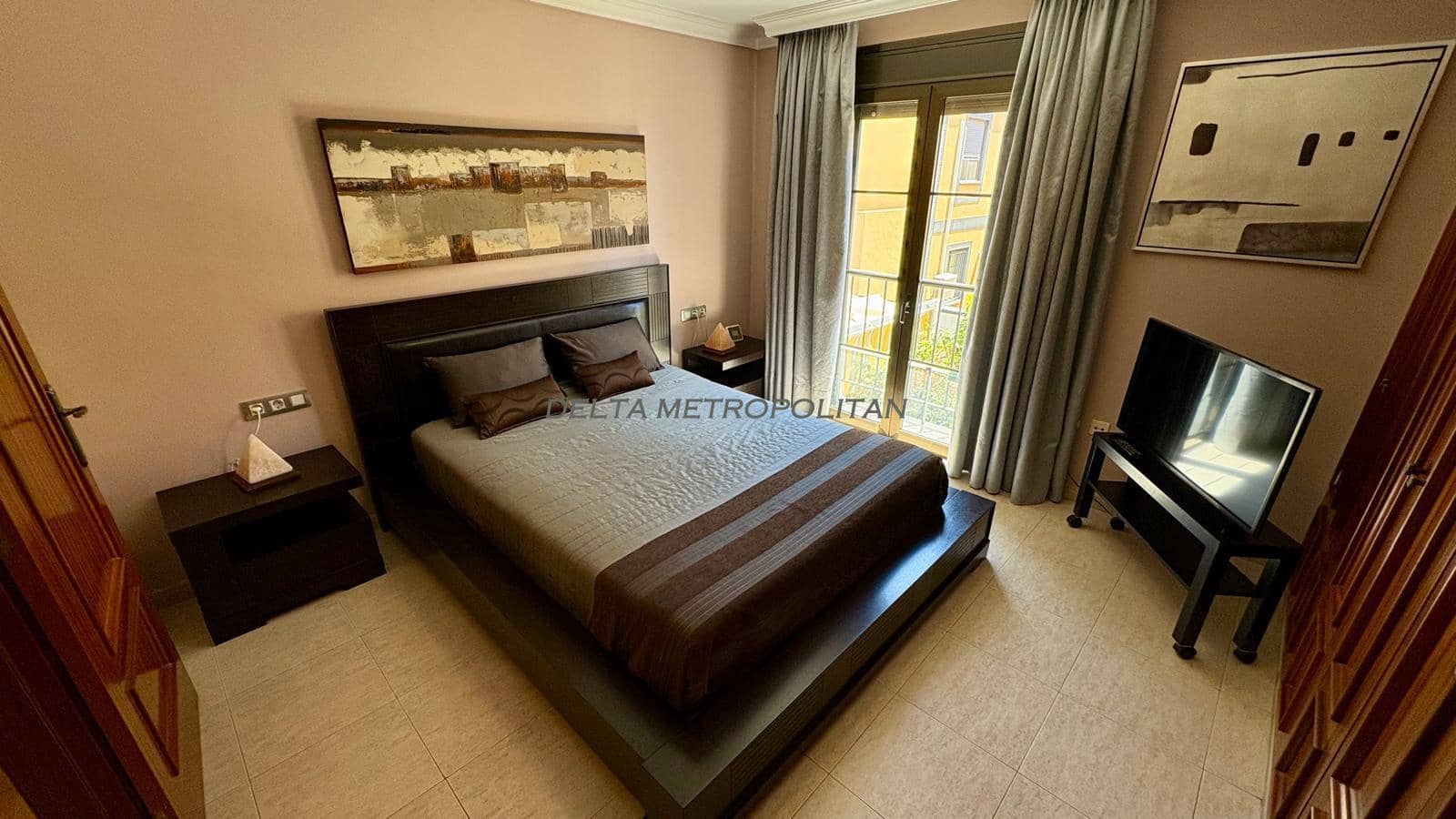 3 makuuhuone Huvila myytävänä paikassa Llano del Camello mukana uima-altaan 
autotalli - 357 000 € (Ref: 9447416)