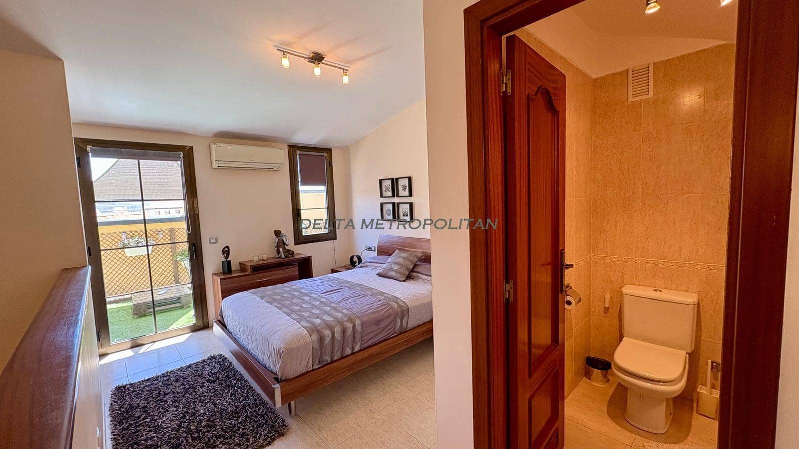 3 makuuhuone Huvila myytävänä paikassa Llano del Camello mukana uima-altaan 
autotalli - 357 000 € (Ref: 9447416)