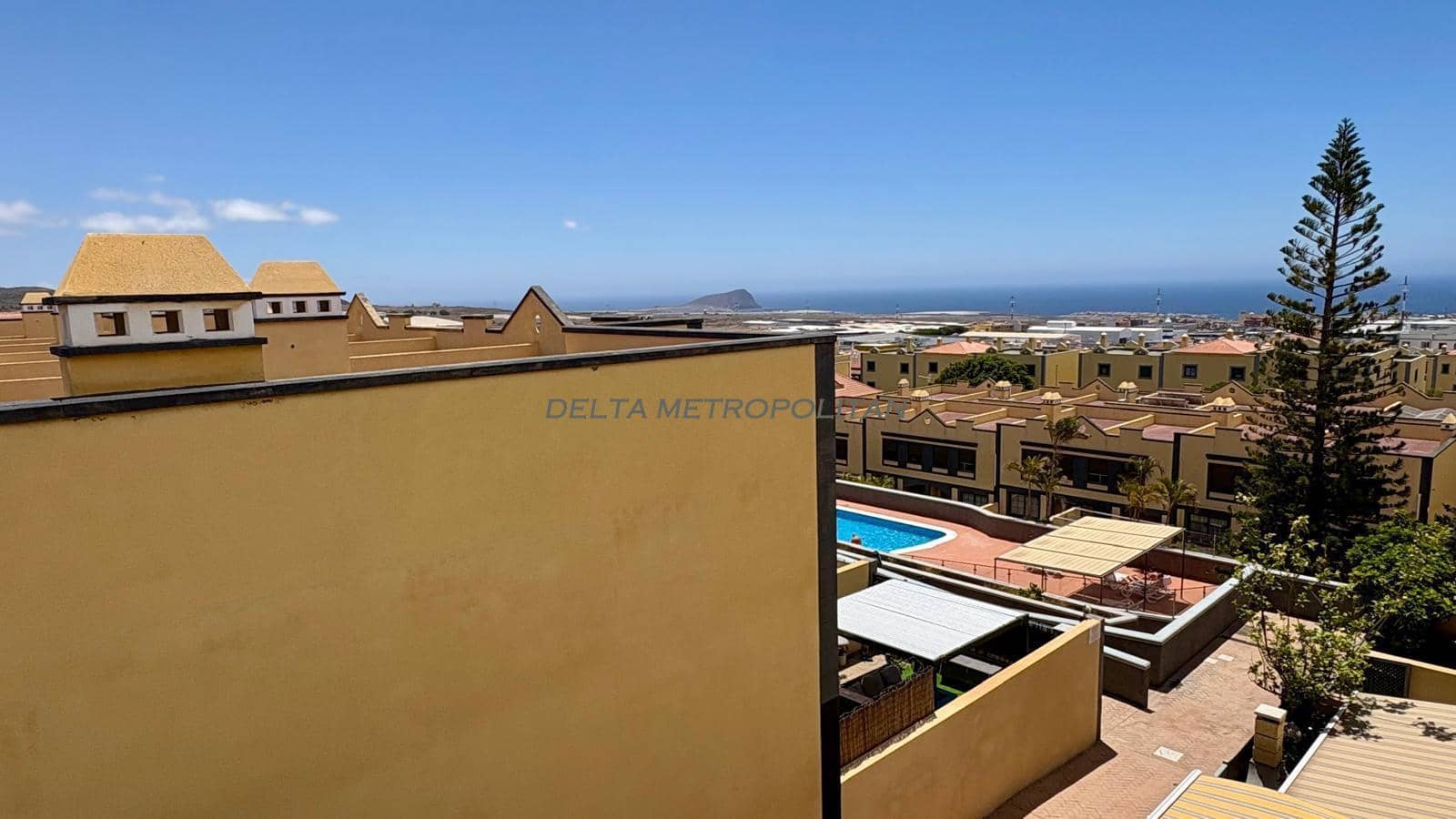 3 makuuhuone Huvila myytävänä paikassa Llano del Camello mukana uima-altaan 
autotalli - 357 000 € (Ref: 9447416)