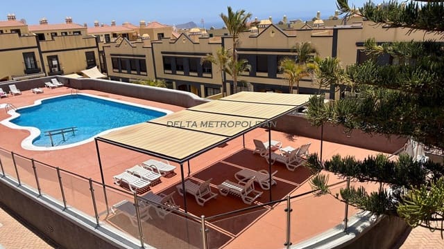 3 soveværelse Villa til salg i Llano del Camello, San Miguel de Abona med swimmingpool garage - € 357.000 (Ref: 9447416)