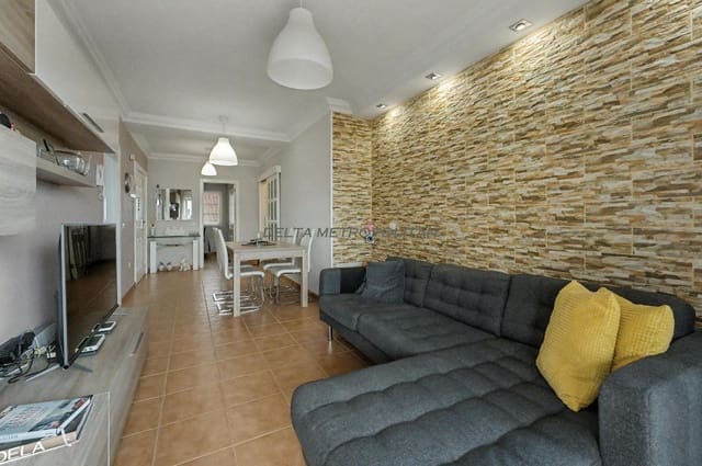 3 bedroom Apartment for sale in Llano del Camello, San Miguel de Abona with pool garage - € 299,000 (Ref: 9490860)