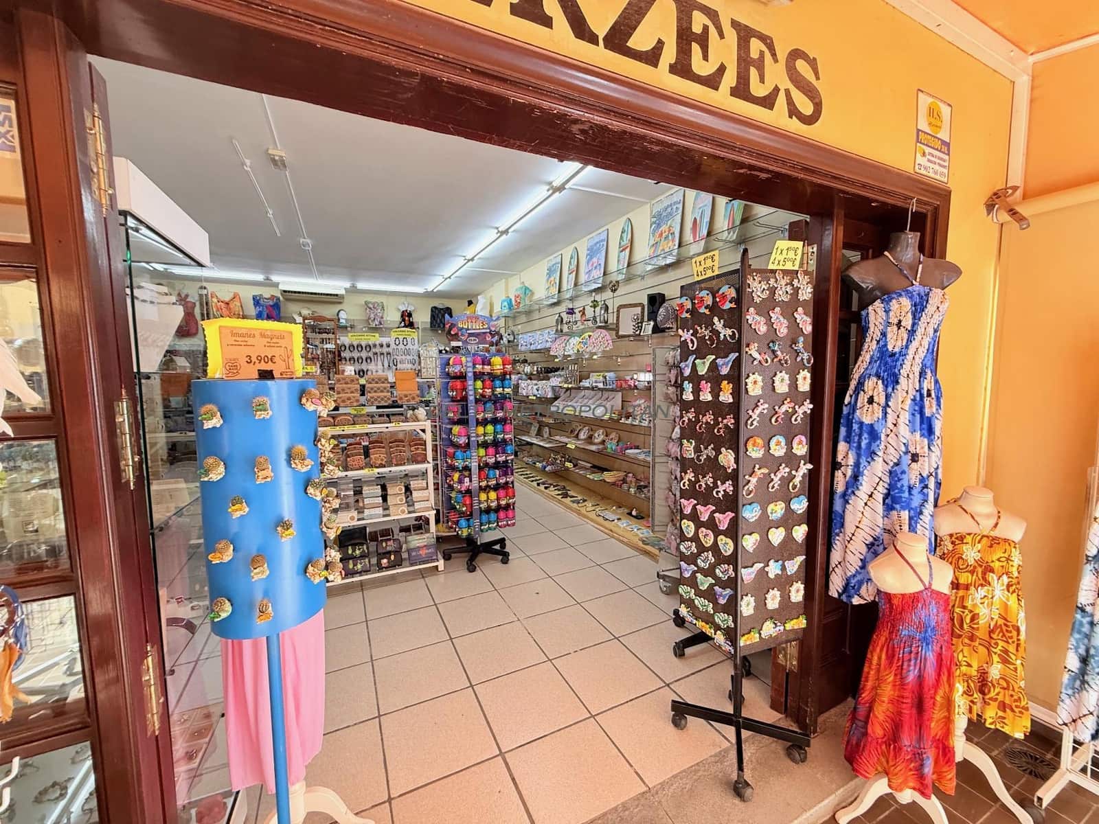 Local Comercial de 2 habitaciones en Golf del Sur en venta - 29.900 € (Ref: 9592182)