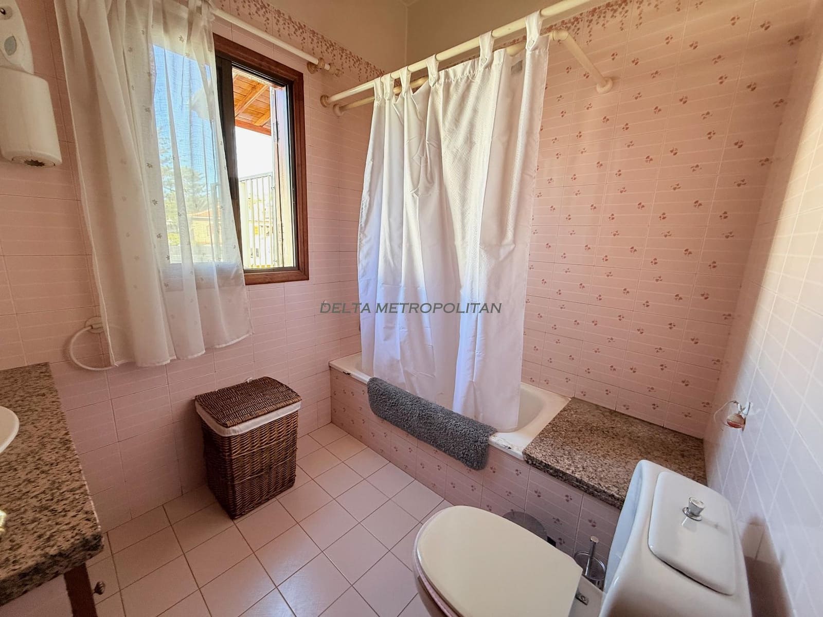 3 sypialnia Willa na sprzedaż w Guia de Isora z garażem - 399 000 € (Ref: 9616252)