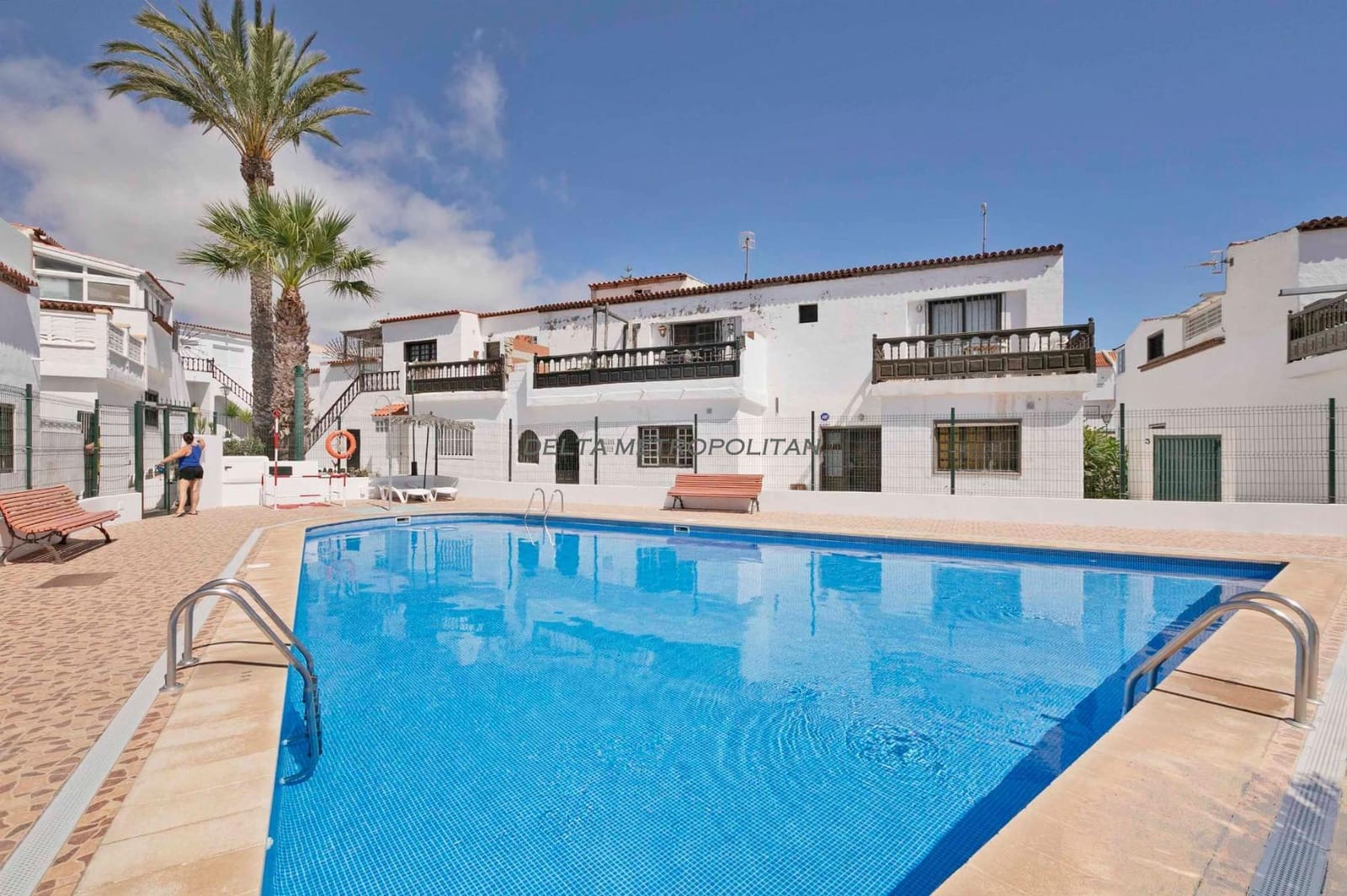 Adosado de 3 habitaciones en Costa del Silencio en venta con piscina - 299.000 € (Ref: 9674557)