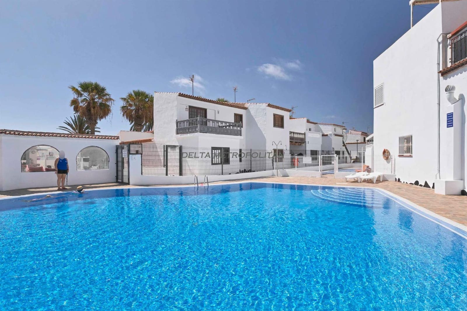 Adosado de 3 habitaciones en Costa del Silencio en venta con piscina - 299.000 € (Ref: 9674557)