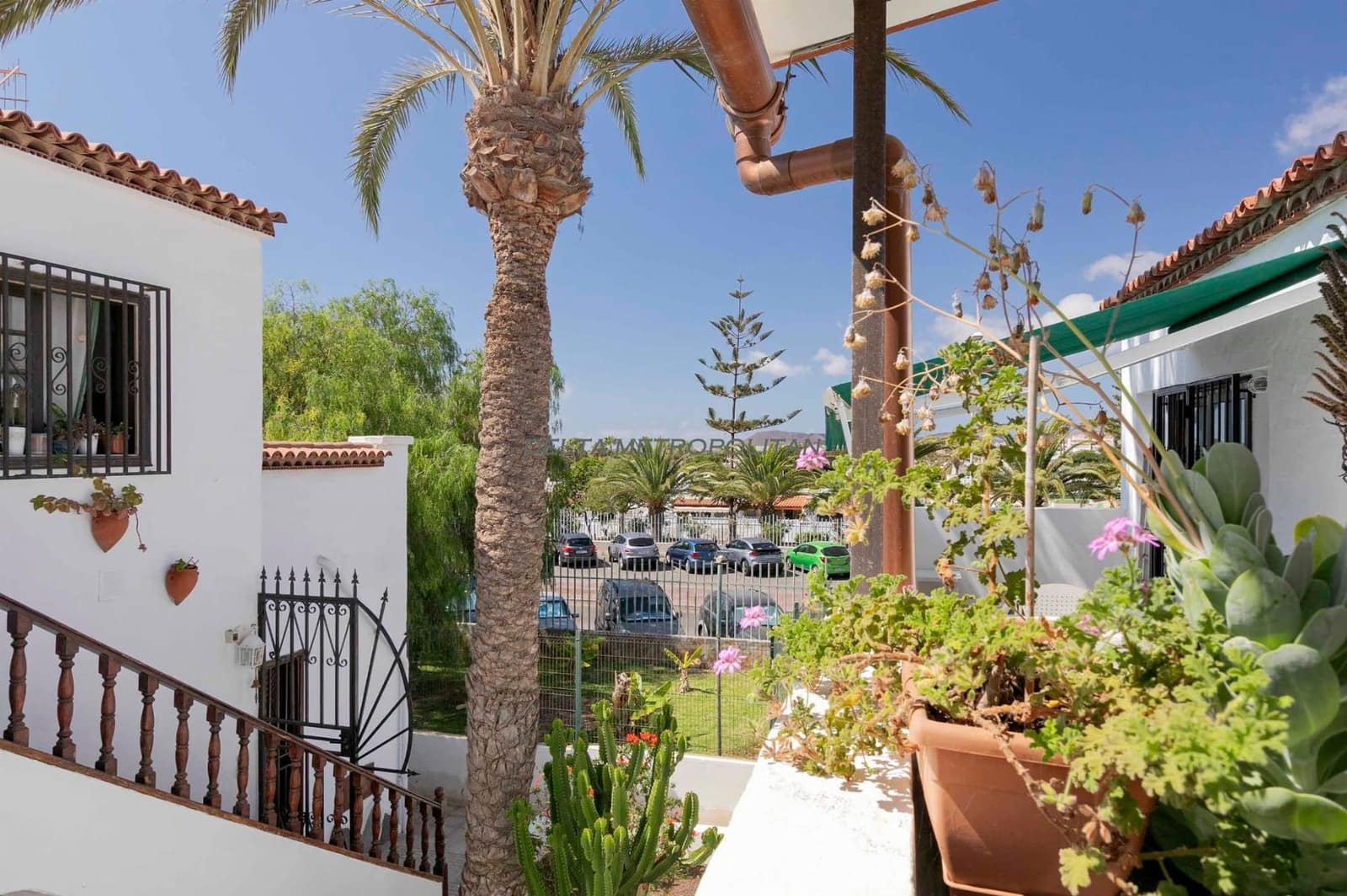 Adosado de 3 habitaciones en Costa del Silencio en venta con piscina - 299.000 € (Ref: 9674557)