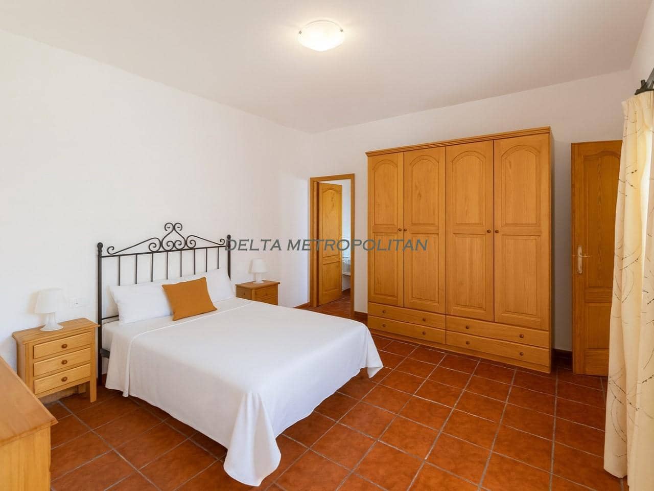 8 makuuhuone Maalaistalo myytävänä paikassa La Esperanza mukana uima-altaan - 649 000 € (Ref: 9674558)