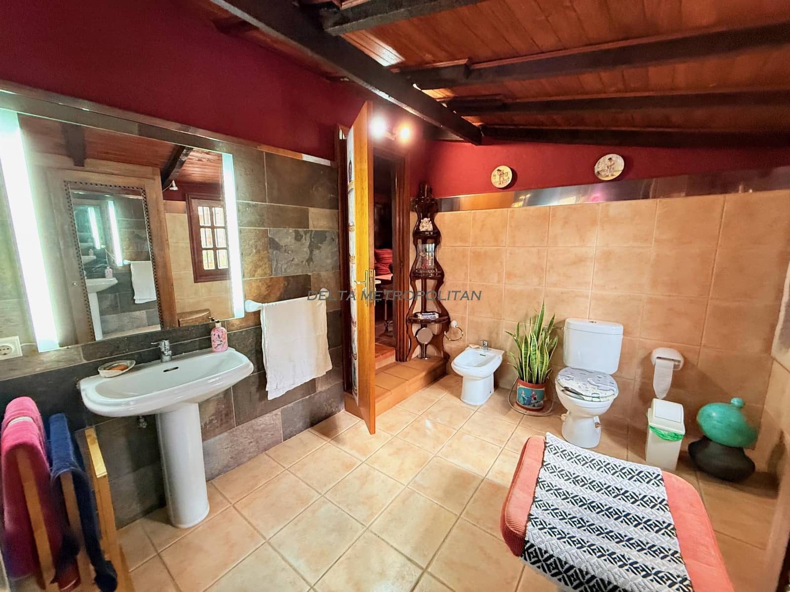 4 bedroom Finca/Country House for sale in Jama with garage - € 385,000 (Ref: 9697812)