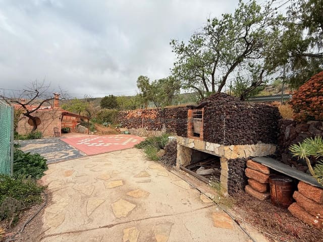 4 bedroom Finca/Country House for sale in Jama, Vilaflor with garage - € 385,000 (Ref: 9697812)