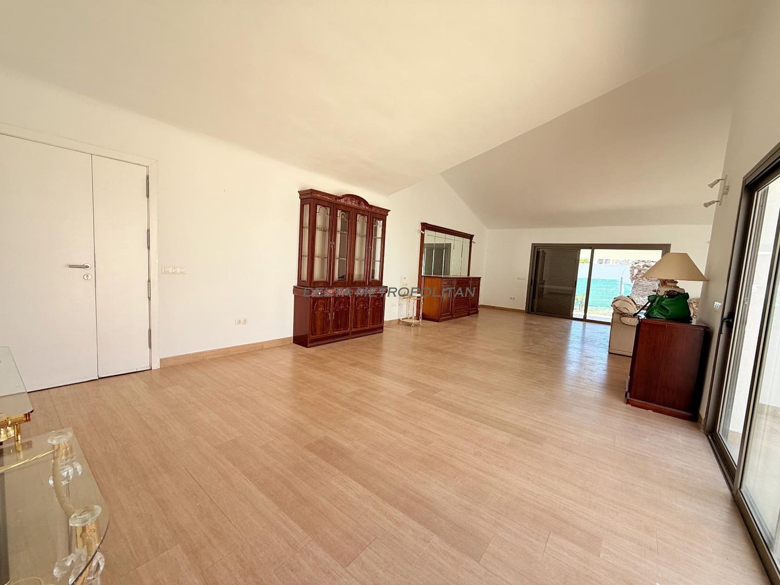 4 bedroom Villa for sale in Golf del Sur with garage - € 1,200,000 (Ref: 9827996)