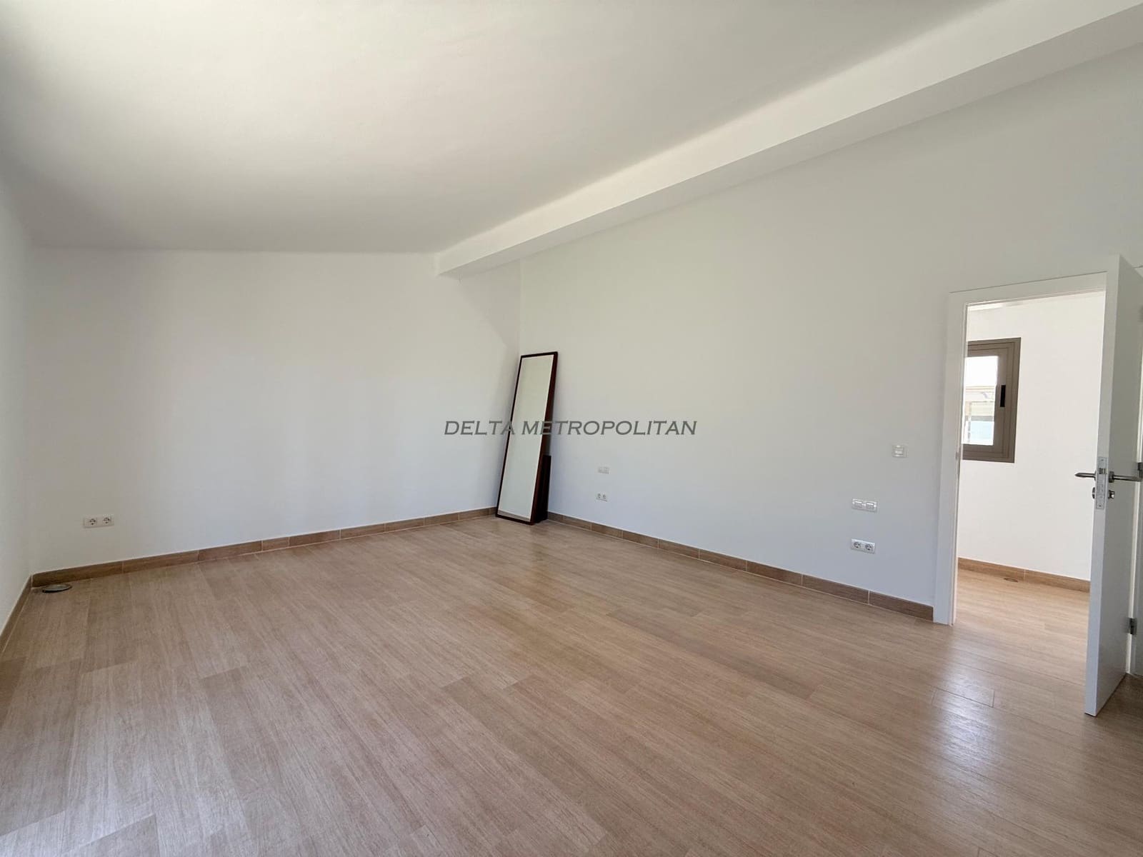 4 bedroom Villa for sale in Golf del Sur with garage - € 1,200,000 (Ref: 9827996)